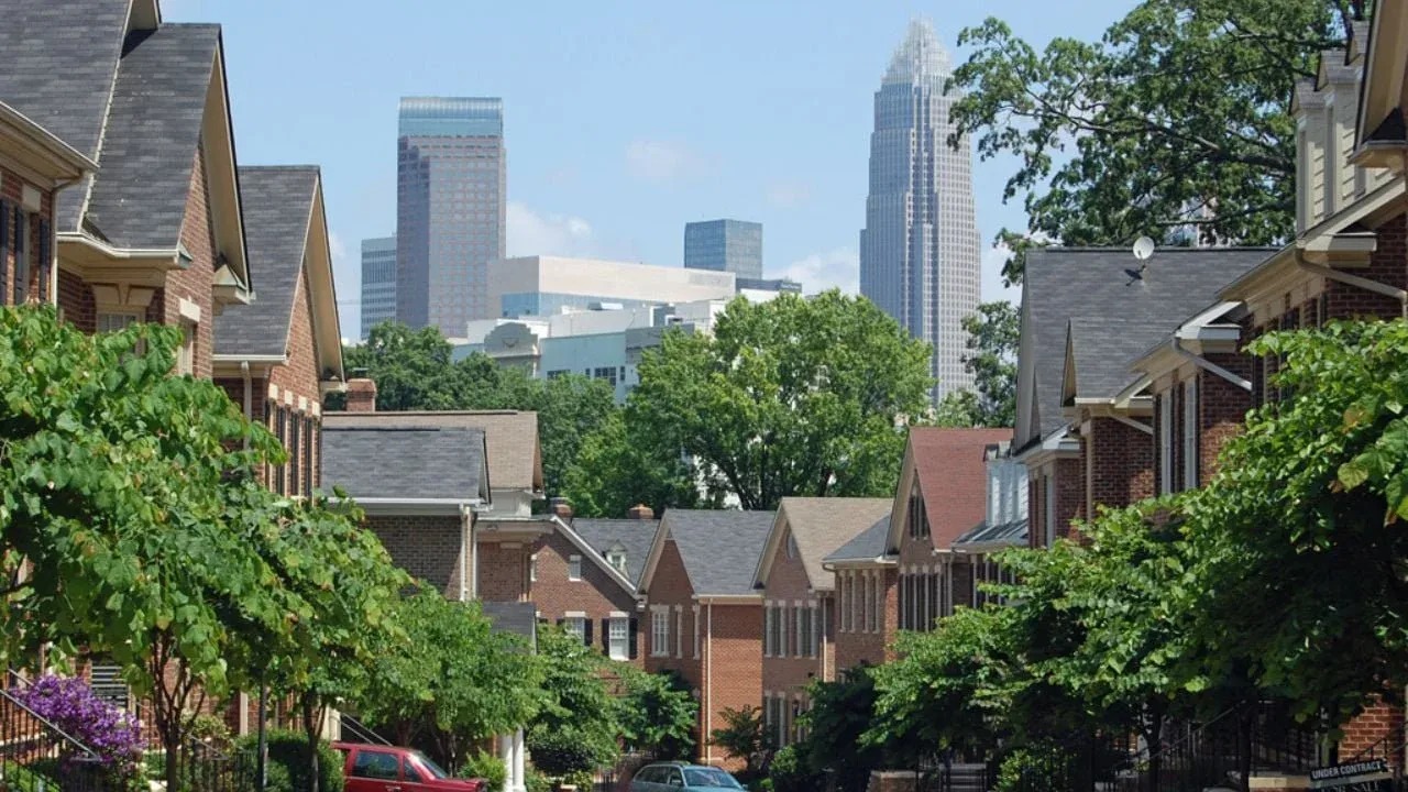 should i move to charlotte